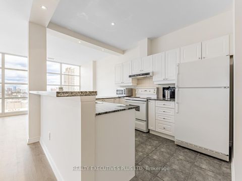 Photo 11 at 709 - 1 Leaside Park Drive, Thorncliffe Park, Toronto