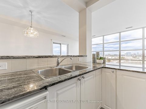 Photo 13 at 709 - 1 Leaside Park Drive, Thorncliffe Park, Toronto