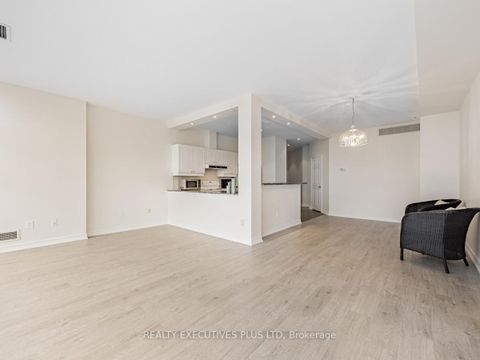 Photo 17 at 709 - 1 Leaside Park Drive, Thorncliffe Park, Toronto