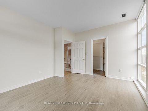 Photo 22 at 709 - 1 Leaside Park Drive, Thorncliffe Park, Toronto