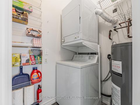Photo 24 at 709 - 1 Leaside Park Drive, Thorncliffe Park, Toronto