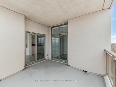 Photo 26 at 709 - 1 Leaside Park Drive, Thorncliffe Park, Toronto