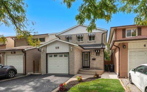 Photo 3 at 39 Autumn Glen Circle, Clairville, Toronto