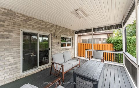 Photo 32 at 39 Autumn Glen Circle, Clairville, Toronto