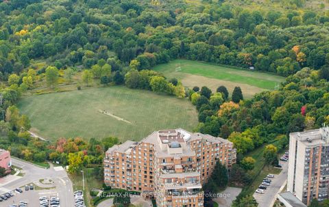 Photo 45 at 39 Autumn Glen Circle, Clairville, Toronto