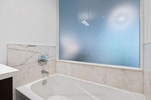 Photo 24 at Th 115 - 29 Queens Quay E, Waterfront Communities C8, Toronto
