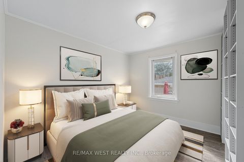Photo 7 at 38 Feltham Avenue, Smythe, Toronto