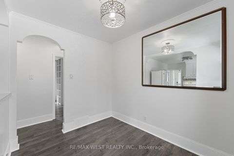 Photo 15 at 38 Feltham Avenue, Smythe, Toronto