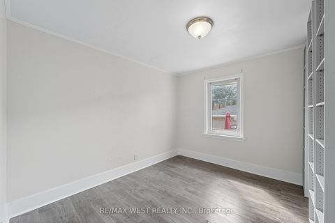 Photo 18 at 38 Feltham Avenue, Smythe, Toronto