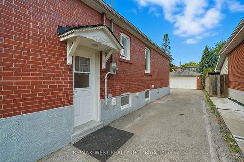 Photo 38 at 38 Feltham Avenue, Smythe, Toronto