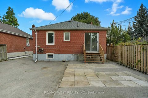 Photo 40 at 38 Feltham Avenue, Smythe, Toronto
