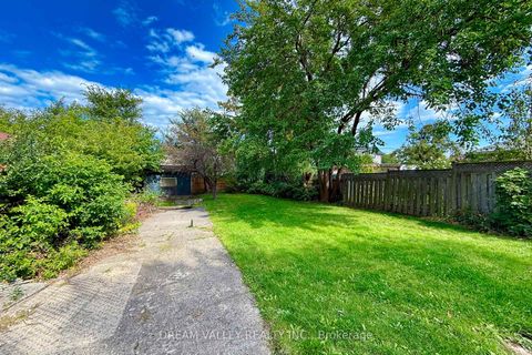 Photo 17 at 107 Commonwealth Avenue, Kennedy Park, Toronto