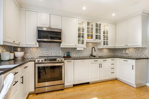 Photo 16 at 32 - 51 Broadfield Drive, Markland Wood, Toronto