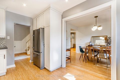 Photo 17 at 32 - 51 Broadfield Drive, Markland Wood, Toronto