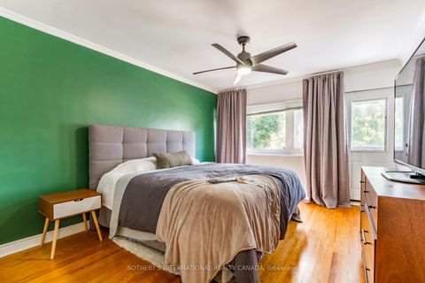 Photo 22 at 32 - 51 Broadfield Drive, Markland Wood, Toronto