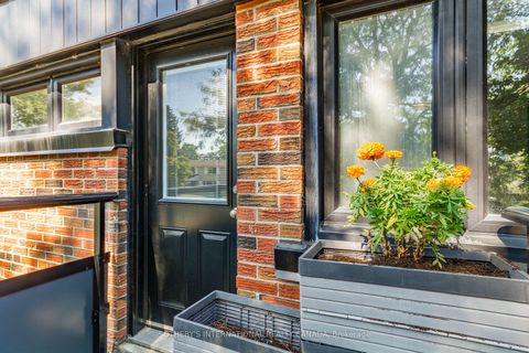 Photo 27 at 32 - 51 Broadfield Drive, Markland Wood, Toronto