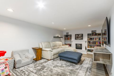 Photo 34 at 32 - 51 Broadfield Drive, Markland Wood, Toronto