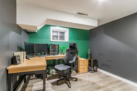 Photo 36 at 32 - 51 Broadfield Drive, Markland Wood, Toronto