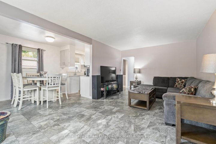 Photo 8 at 67 Roseford Terrace, AC Acton, Halton Hills