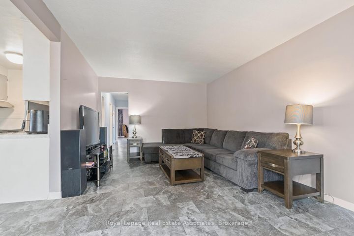Photo 9 at 67 Roseford Terrace, AC Acton, Halton Hills