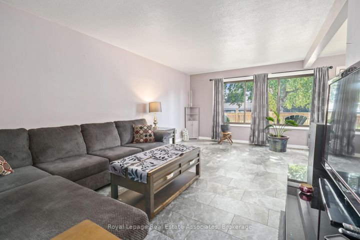 Photo 10 at 67 Roseford Terrace, AC Acton, Halton Hills