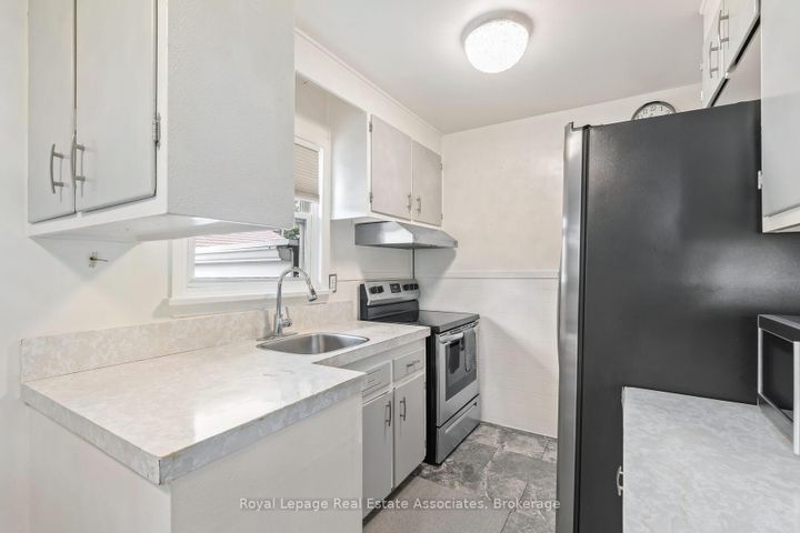 Photo 12 at 67 Roseford Terrace, AC Acton, Halton Hills