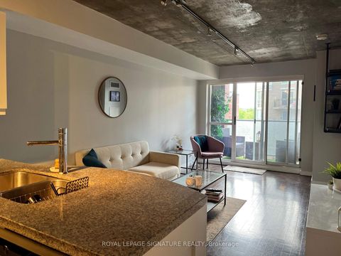 Photo 2 at 610 - 1005 King Street W, Niagara, Toronto