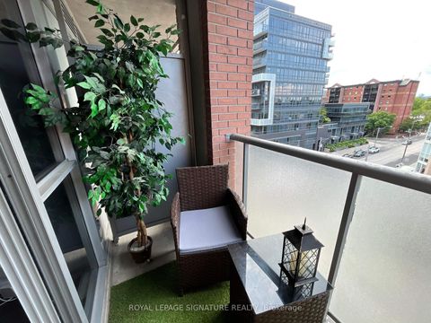 Photo 9 at 610 - 1005 King Street W, Niagara, Toronto