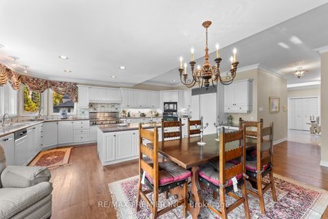 Photo 12 at 261 Sylvadene Parkway, East Woodbridge, Vaughan