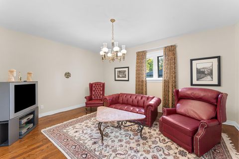 Photo 20 at 261 Sylvadene Parkway, East Woodbridge, Vaughan