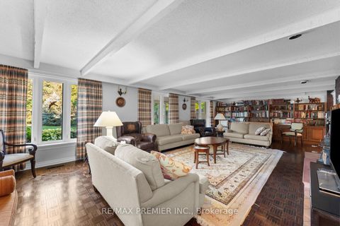 Photo 26 at 261 Sylvadene Parkway, East Woodbridge, Vaughan
