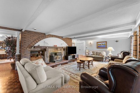 Photo 27 at 261 Sylvadene Parkway, East Woodbridge, Vaughan