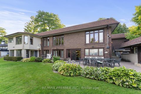 Photo 36 at 261 Sylvadene Parkway, East Woodbridge, Vaughan