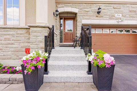 Photo 4 at 516 Vellore Woods Boulevard, Vellore Village, Vaughan