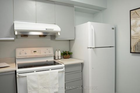 Photo 10 at 704 - 400 Mclevin Avenue, Malvern, Toronto
