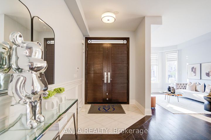 Photo 2 at 5 Warton Court, Greensborough, Markham