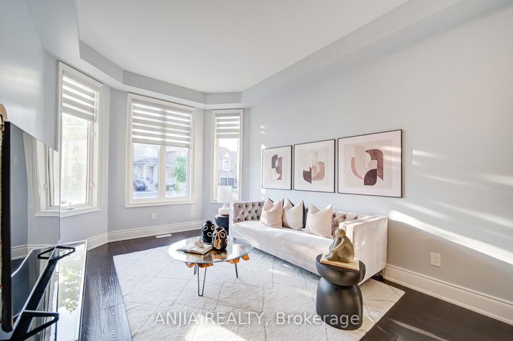 Photo 5 at 5 Warton Court, Greensborough, Markham