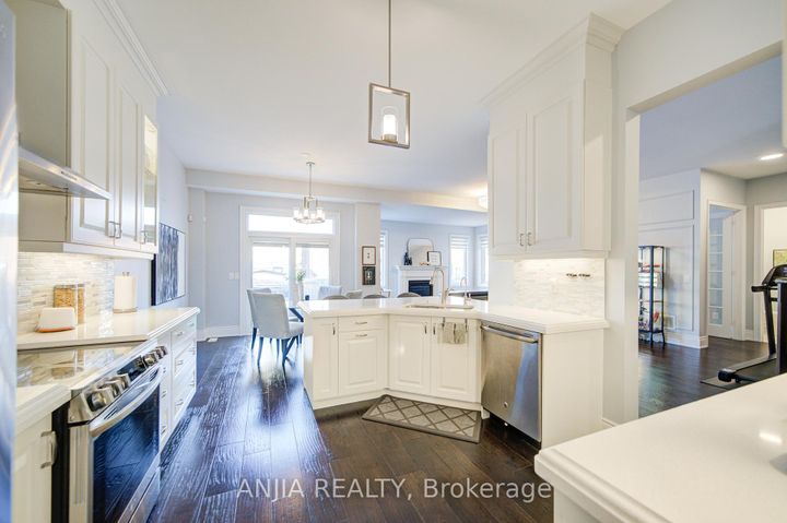 Photo 19 at 5 Warton Court, Greensborough, Markham