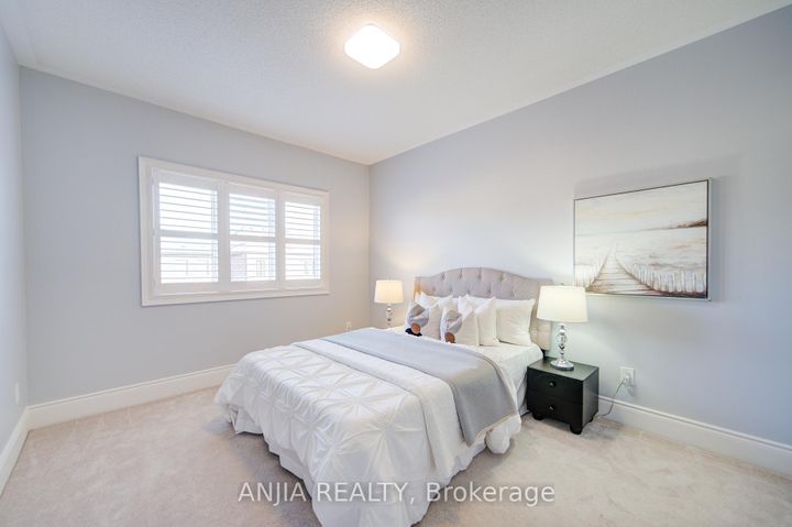 Photo 21 at 5 Warton Court, Greensborough, Markham