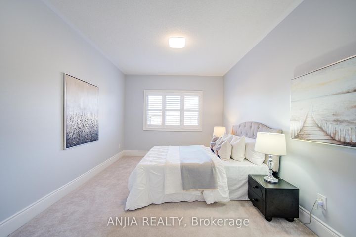 Photo 22 at 5 Warton Court, Greensborough, Markham