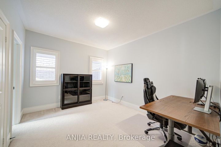 Photo 30 at 5 Warton Court, Greensborough, Markham