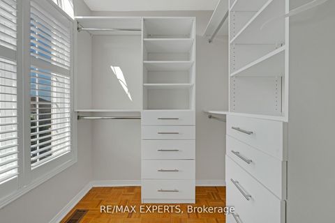 Photo 10 at 32 - 19 Foxchase Avenue, East Woodbridge, Vaughan