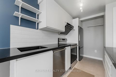 Photo 6 at 15 - 760 Lawrence Avenue W, Glen Park, Toronto
