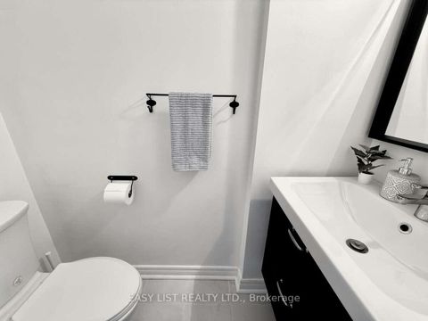 Photo 7 at 15 - 760 Lawrence Avenue W, Glen Park, Toronto