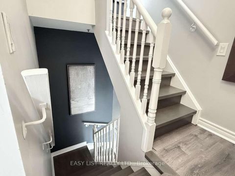 Photo 9 at 15 - 760 Lawrence Avenue W, Glen Park, Toronto
