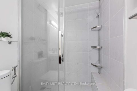Photo 14 at 15 - 760 Lawrence Avenue W, Glen Park, Toronto
