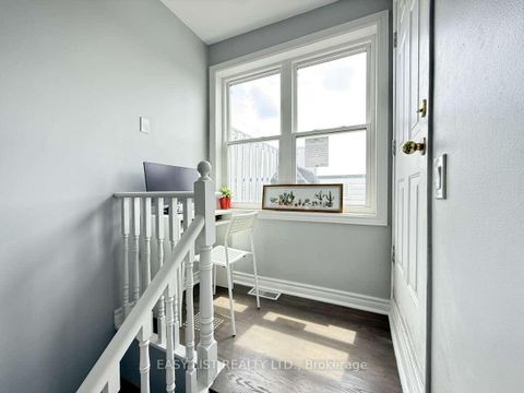 Photo 19 at 15 - 760 Lawrence Avenue W, Glen Park, Toronto