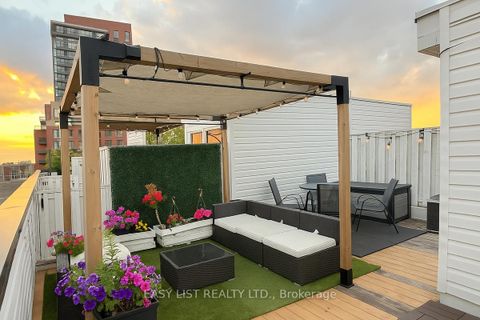 Photo 21 at 15 - 760 Lawrence Avenue W, Glen Park, Toronto