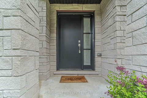 Photo 4 at 41 Gerussi Street, Vellore Village, Vaughan