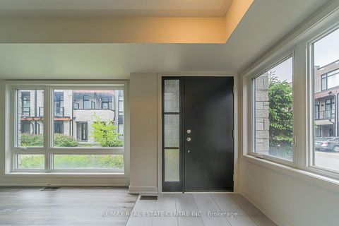 Photo 5 at 41 Gerussi Street, Vellore Village, Vaughan